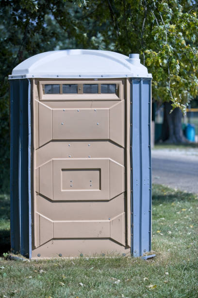 Best Porta potty delivery and setup  in Milton, WV